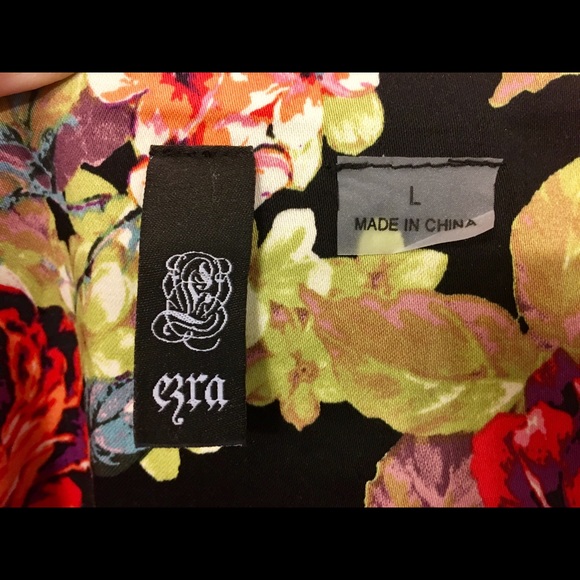 NWOT Floral print dress with pockets and belt - Picture 5 of 10